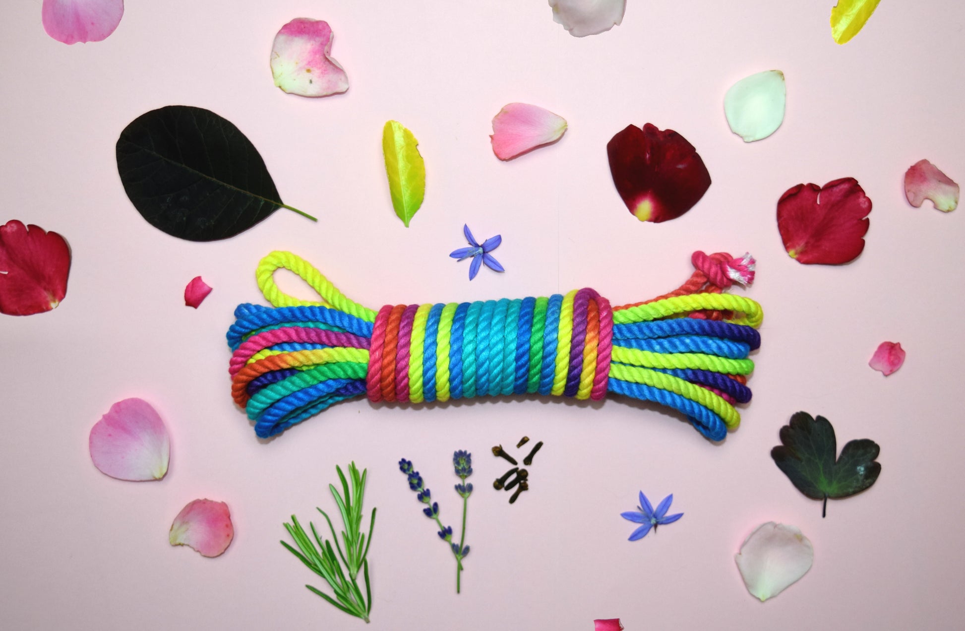rainbow bondage shibari rope from bamboo silk - regenbogen bondageseil shibari